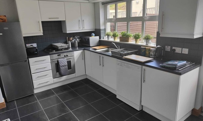 Glenarm Casa | Castleview Large 3 Bedroom Family House - Glenarm