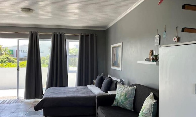 Cape Saint Francis Apartamento | Casual, beachy and 100m to Seals Surf Spot