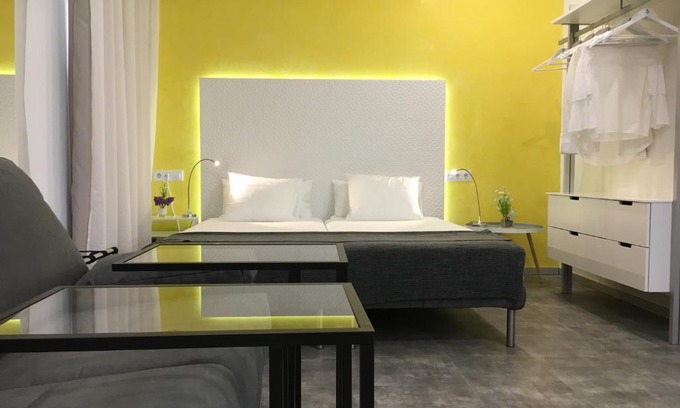 La Trinidad-San Juan y Todos los Santos Apartamento | Casual Suite in Córdoba
