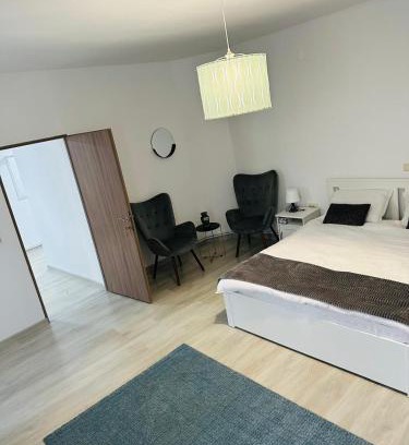 Oravita Casa | Casuta de pe Eminescu