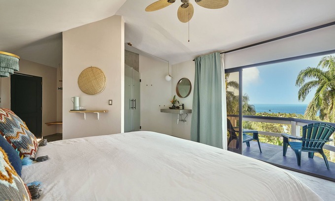 Cabrera Cabina | Catalina Tropical Lodge