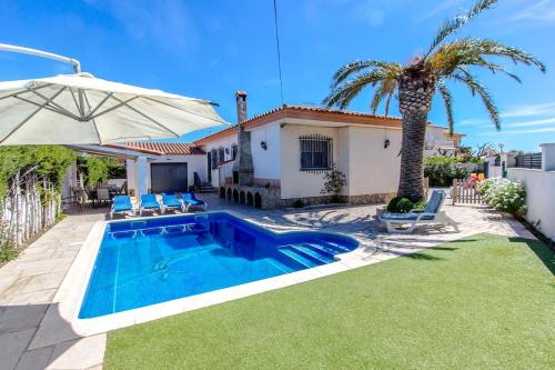 Miami Platja Villa | Catalunya Casas Beach Vibes Villa less than 1km to town and sea!