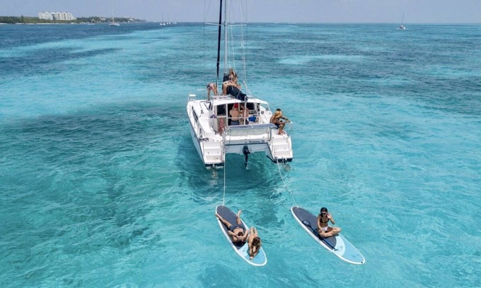 Centro - Supmza 001 Alquiler De Eote | Catamaran Day Charter