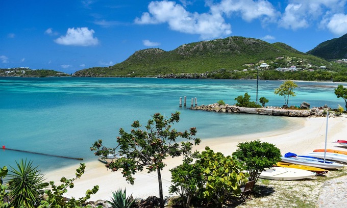 Falmouth Harbour Hotel | Catamaran Hotel Marina