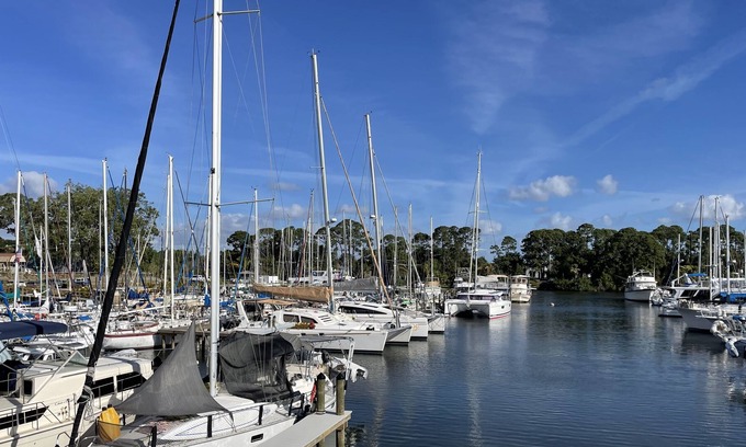 Titusville Alquiler De Eote | Catamaran Vacation n the Water!