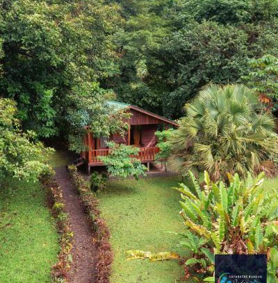 Bijagua Complejo | Cataratas Bijagua Lodge, incluye tour autoguiado Bijagua Waterfalls Hike