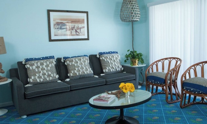 Cape May Casa | Catch the Waves: Beachside Retreat with Swimming Pool & Outdoor Fun
