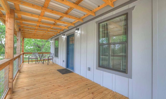 Fredericksburg Cabaña | Cates Cottage in the Hill Country 8 Mins to Fred!