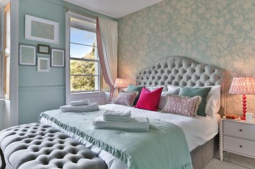 Upper Town Casa | Catharine Place