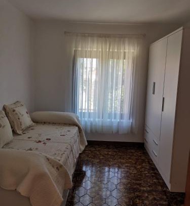 Dean Pequeno Casa | Caticobas