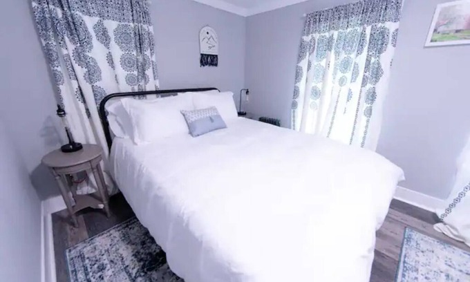 West Saugerties Casa | Catskill Mountain Farmhouse close to Woodstock