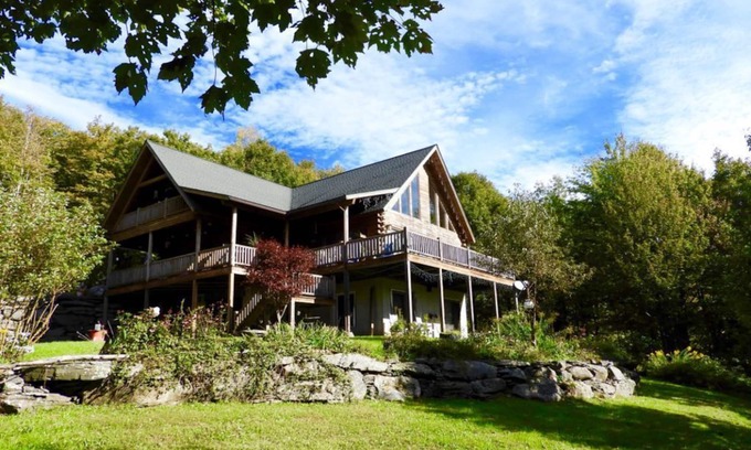 Pine Hill Casa | Catskill Mountain retreat