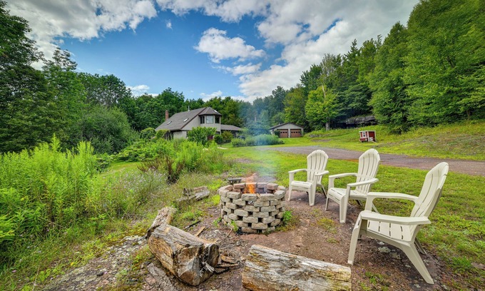 Bloomville Cabina | Catskills Mountain Cabin in Bloomville!