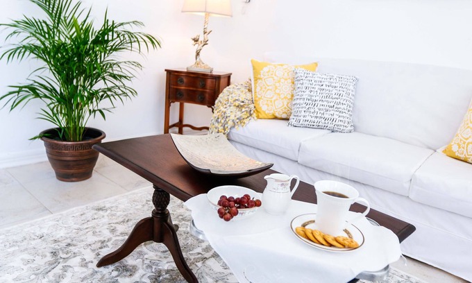 Saint Andrew Apartamento | Cattleya's New Kingston Guest Apartment