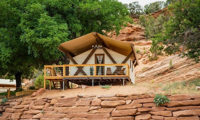 Kanab Cabina | Cave Lakes Canvas Cabin Suite with Soaker tub #1
