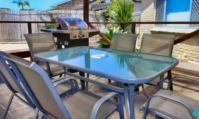 Caves Beach Casa | Caves Getaway - pool, beach, DOG friendly