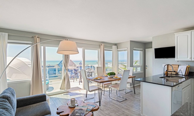 Cayucos Casa | Cayucos Duo | 2 Bungalows w/ Views & Lounge Space | Pet Friendly