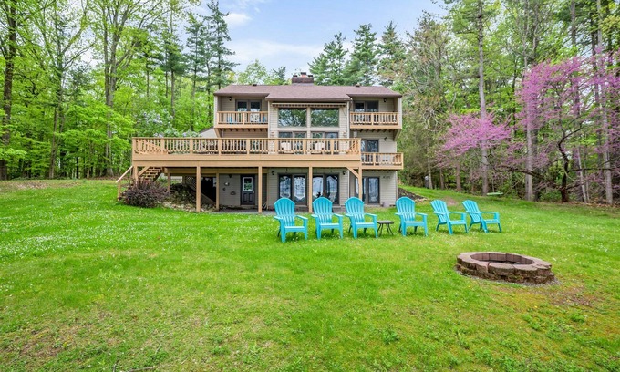 Ovid Casa | Cayuga Lakefront | Private | Dock