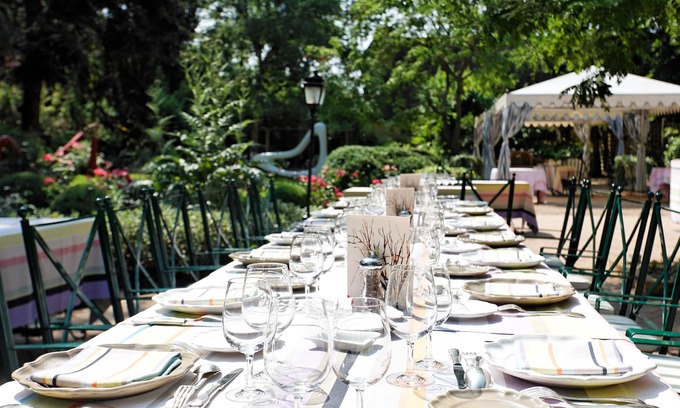 Saint-Germain-en-Laye Hotel | Cazaudehore, maison forestière de charme, restaurant gastronomique, terrasse ombragée et jardin
