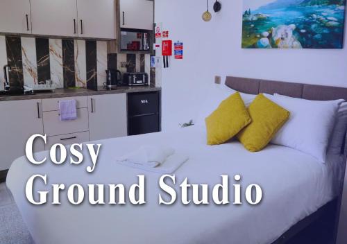 Peterborough Apartamento | CB Stays - Peterborough Cosy Studios with Kitchenette and Ensuite