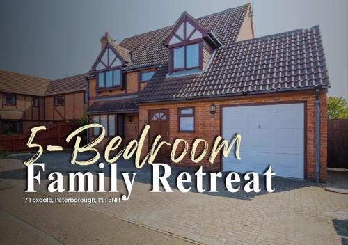 Peterborough Apartamento | CB Stays -Spacious 5 BR Family Retreat in Foxdale