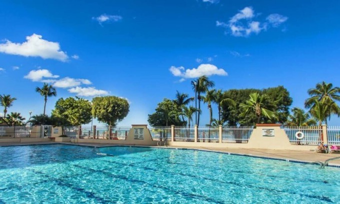 San Juan Apartamento | CB12-small one bedroom on the beach