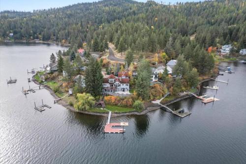 Worley Casa | CDA Lake Escape