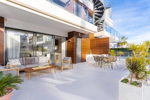 Los Altos Apartamento | Ceñuela - Lush Haven by United Renters