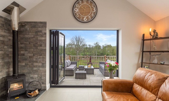 St. Florence Cabaña | Cedar Cottage