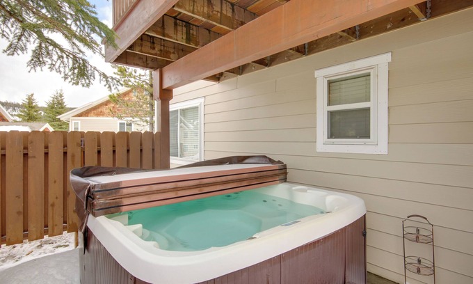 Powder Ridge Condominio | Cedar Creek Condo: Free Shuttle to Big Sky Resort!