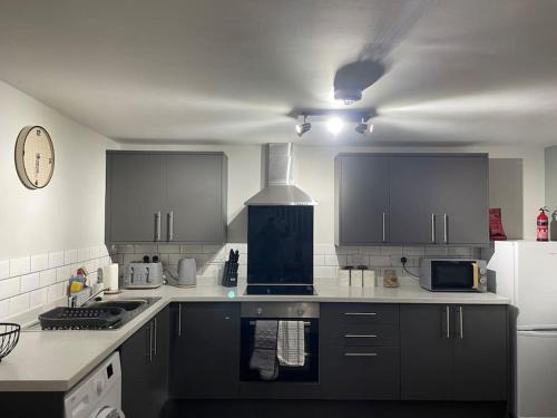 King's Lynn Apartamento | Cedar House - A modern 2 bedroom house with free parking in the town centre! by ShortStays4U