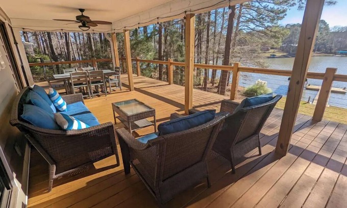 Buckhead Casa | Cedar Lake Retreat