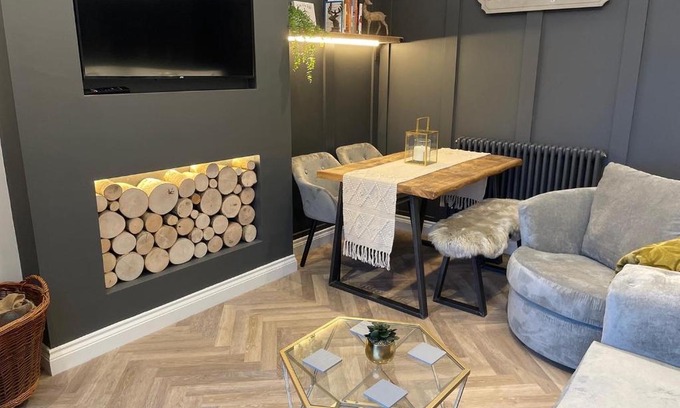 Crawshaw Booth Casa | Cedar Lodge