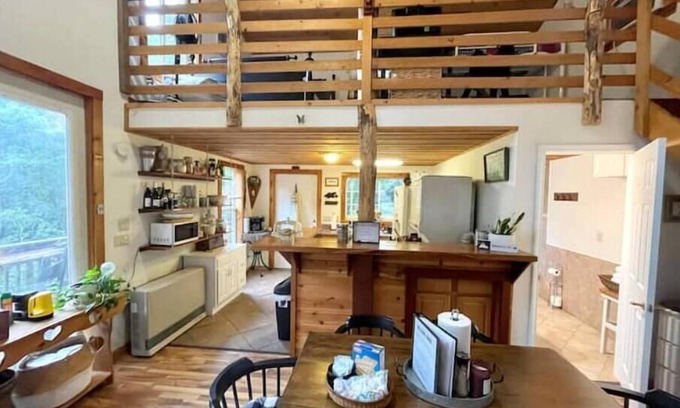 Burnsville Cabina | Cedar Lodge on Rock Creek!