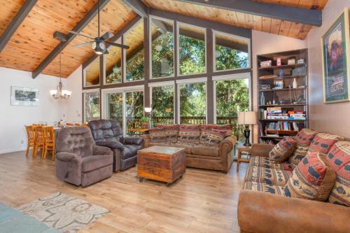 Yosemite Forks Casa | Cedar Mountain Lodge