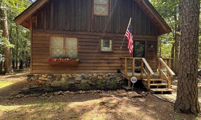 Drasco Cabina | Cedar Pines Cabin – Relax & Unwind in Peaceful Tannenbaum
