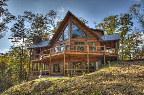 Mineral Bluff Casa | Cedar Ridge - Secluded Mineral Bluff Cabin - Hot Tub, Game Room, Outdoor Fireplace, Stunning Views