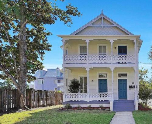Downtown Historic District Apartamento | Cedar Street Retreat - Unit D