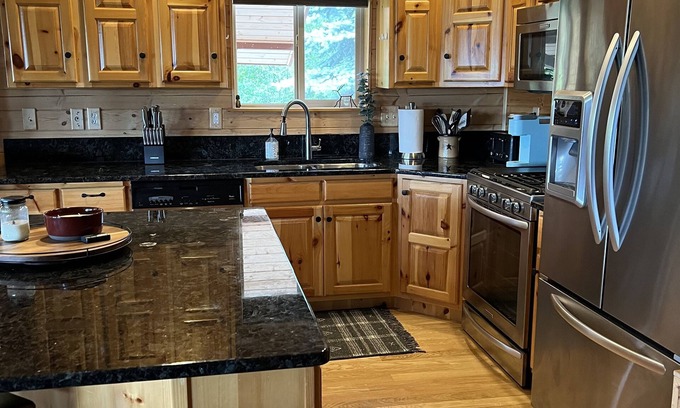 Thayne Cabina | Cedar Woods Cabin on beautiful Star Valley Ranch