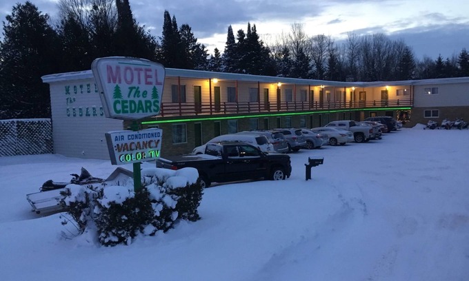 Ironwood Hotel | Cedars Motel