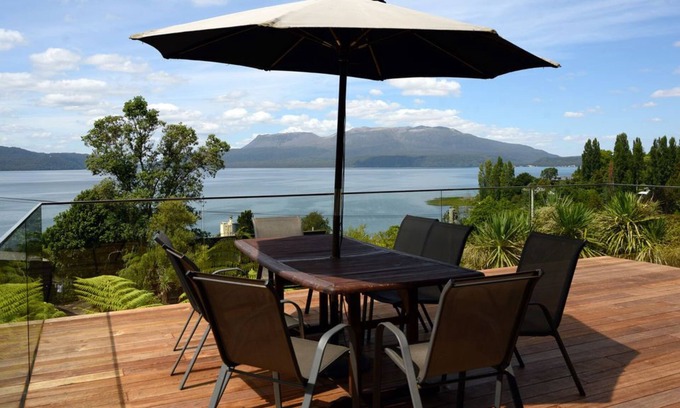 Lake Tarawera Casa | Cedarview, uno de los listados más populares de Tarawera CON HOME CINEMA