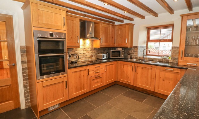 Garndolbenmaen Cabaña | Cefn-yr-efail