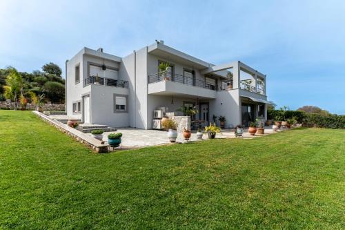 Psalidi Apartamento | Celeste Sea View Apartment Hot Tub 18 plus Adults only