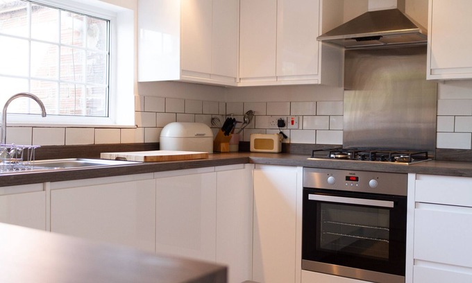 Leek Apartamento | El apartamento Celias es acogedor y moderno y está situado en la ciudad comercial de Leek.