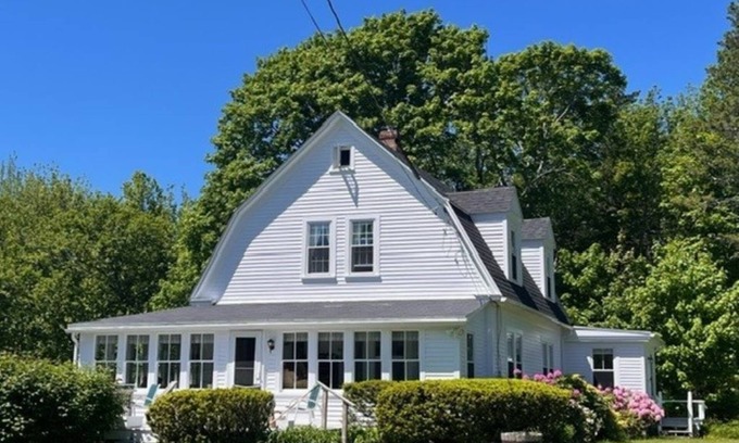Brooklin Casa | CENTER HARBOR HOUSE-SLEEPS 6, SPACIOUS, BEAUTIFUL VIEW!