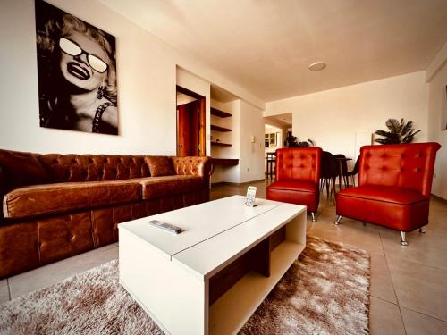 La Plata Apartamento | Center Suites, 3 ambientes con cochera opcional