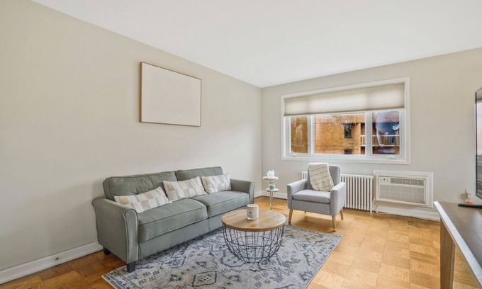 Radnor - Fort Myer Heights Apartamento | Central 1BR Apt - mins to metro & DC