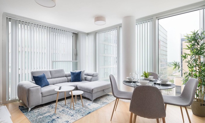 Central Milton Keynes Apartamento | Central 2 bed flat, free parking