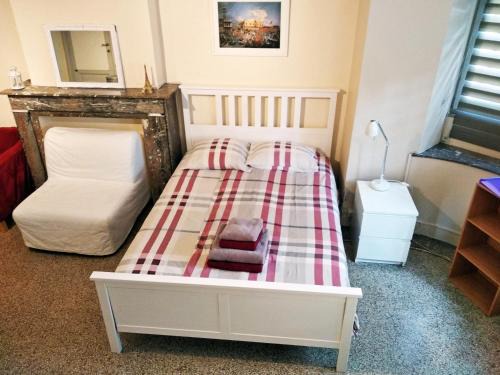 Etterbeek Apartamento | Central and convenient studio near supermarkets and public transports