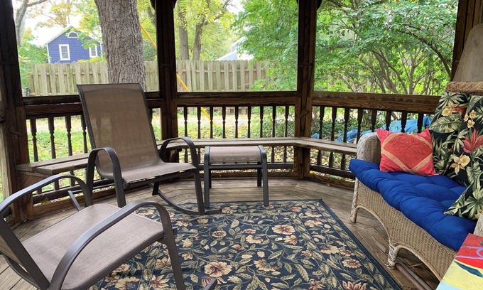 Yellow Springs Casa | Central and Shady 1-bedroom house in Yellow Springs with WiFi and AC